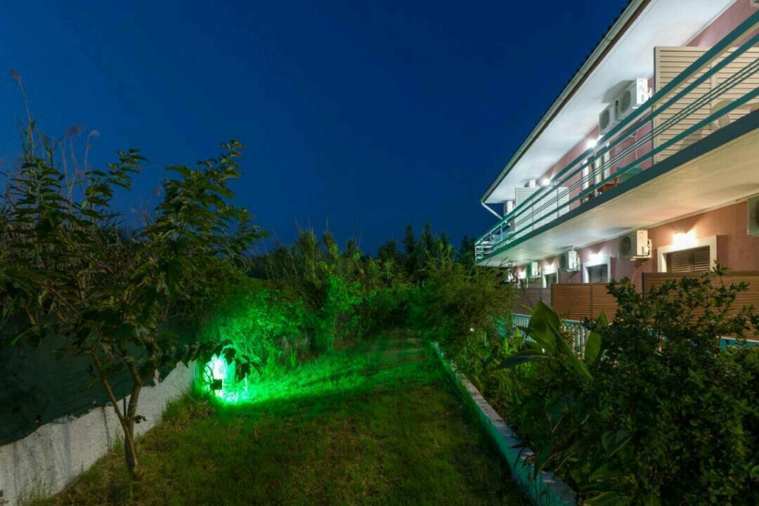 Eleni Studios & Apartments Alykes  Dış mekan fotoğraf